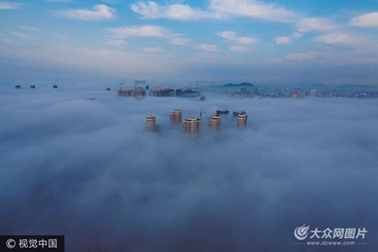 穿越火线传说之路3获得一把曹操皮肤需要多少钱？游戏画面